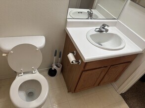 10626 W Poinsettia Dr in Avondale, AZ - Building Photo - Building Photo