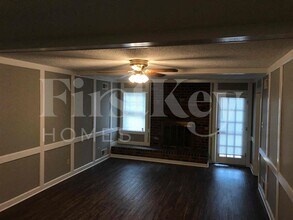 5015 Hickory Bark Dr in Memphis, TN - Foto de edificio - Building Photo