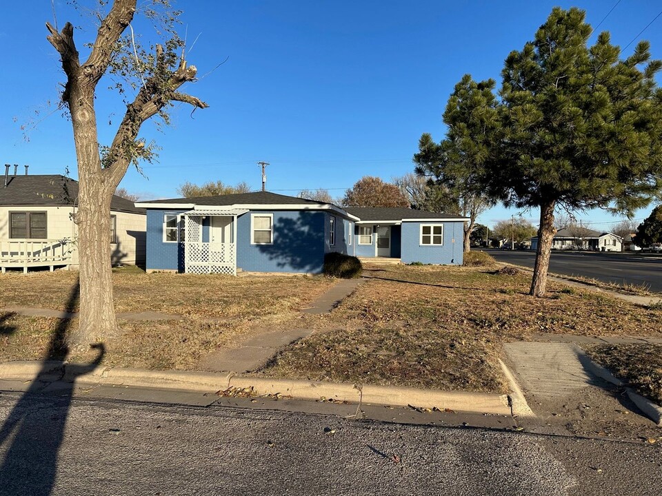 929-B S Bryan St in Amarillo, TX - Building Photo