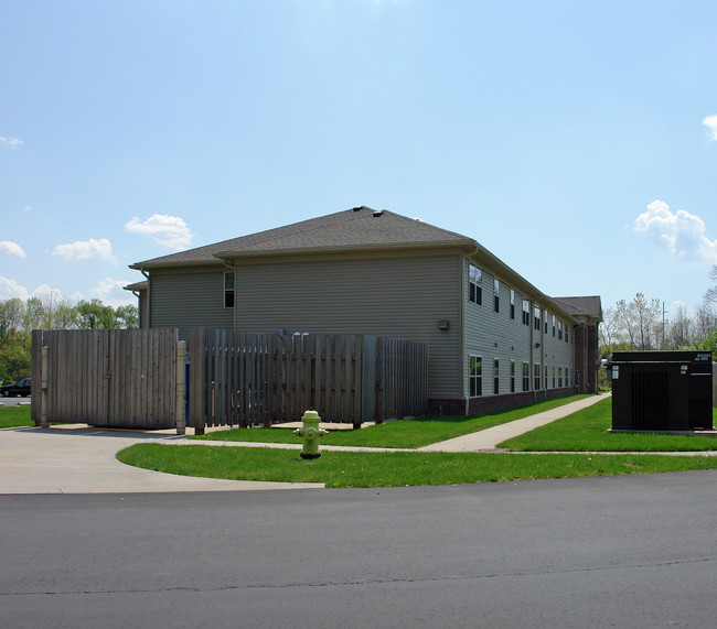 Villa at Marian Park in Akron, OH - Building Photo - Building Photo