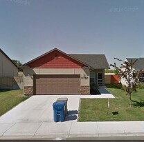 16089 Sunnyfield in Caldwell, ID - Building Photo