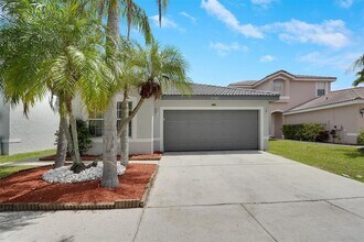 17363 SW 22nd St in Miramar, FL - Building Photo - Building Photo