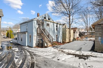 471 E Main St in Norwich, CT - Building Photo - Building Photo