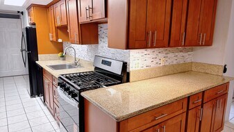 778 Wiliwili St in Honolulu, HI - Building Photo