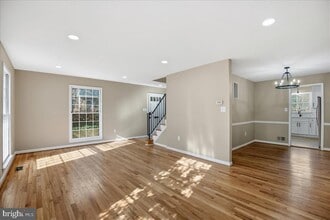 1501 Chatham Colony Ct in Reston, VA - Building Photo - Building Photo