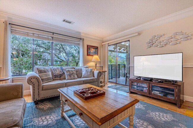 36 Deallyon Ave, Unit SI ID1498585P in Hilton Head Island, SC - Building Photo - Building Photo