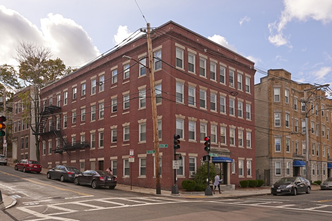 165 Kelton St in Allston, MA - Building Photo