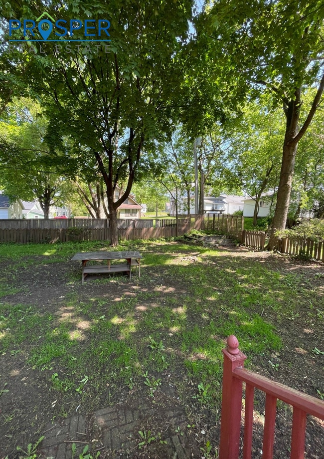 property at 532 Broadway St