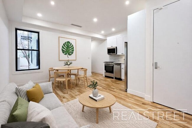 Brand New 3 Bed 2 Bath in Crown Heights with Backyard!, Unit 2 in Brooklyn, NY - Building Photo - Building Photo