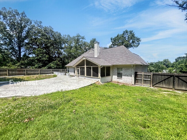 property at 8835 Robertson Ln N