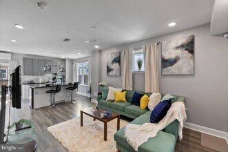 1449 S 32nd St in Philadelphia, PA - Building Photo - Building Photo