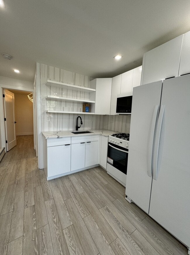 66 Bevan St, Unit B2