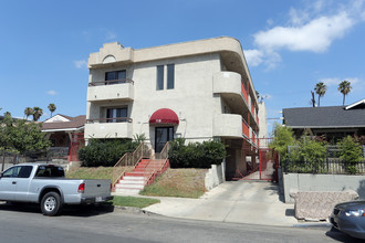 118 S Mariposa Ave in Los Angeles, CA - Building Photo - Building Photo