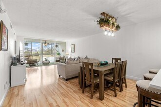 3080 N Course Dr in Pompano Beach, FL - Foto de edificio - Building Photo