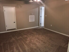 1014 Broadway St in Lubbock, TX - Building Photo - Building Photo