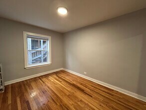 6956 N Ashland Ave in Chicago, IL - Building Photo - Building Photo