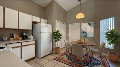 2406 Violet Ct in Kissimmee, FL - Building Photo - Building Photo