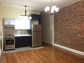 1166 Pacific St in Brooklyn, NY - Building Photo - Interior Photo