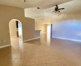 245 Cardiff Ave in Davenport, FL - Building Photo - Building Photo
