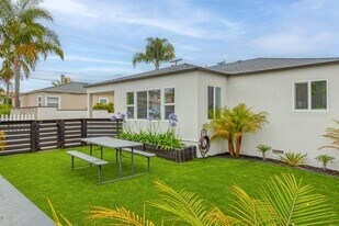 1671-75 Diamond St in San Diego, CA - Building Photo