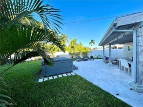 771 94th Ave N in Naples, FL - Building Photo - Building Photo