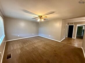1210 Clover Dr in Burkburnett, TX - Building Photo - Building Photo
