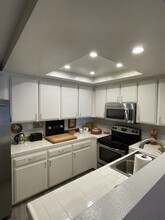 12270 Corte Sabio in San Diego, CA - Building Photo - Building Photo