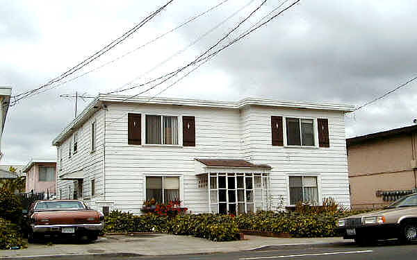 1223 Ashby Ave in Berkeley, CA - Foto de edificio - Building Photo