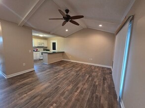 3705 Meadow Green Dr in Johnson City, TN - Building Photo - Building Photo