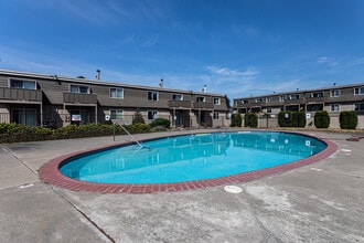 Summerwalk Villa in Kent, WA - Foto de edificio - Building Photo