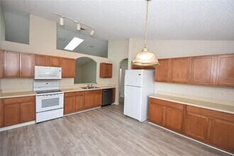 15 White Deer Ln in Palm Coast, FL - Building Photo - Building Photo