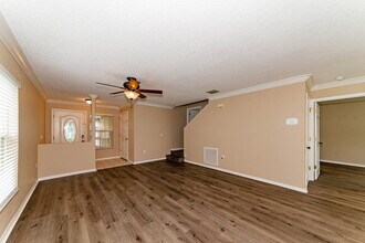 3512 Chinaberry Ln in Sarasota, FL - Building Photo - Building Photo