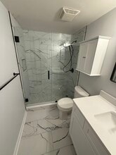 405 W 7th St, Unit 312 in Charlotte, NC - Building Photo - Building Photo