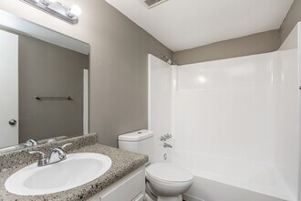 Normandy Place Apartments in Little Rock, AR - Building Photo - Interior Photo