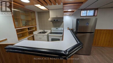 271 Braymore Blvd in Toronto, ON - Building Photo - Building Photo