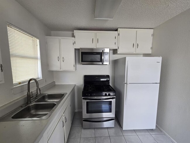 6905 Bennett Ave in Austin, TX - Building Photo - Building Photo