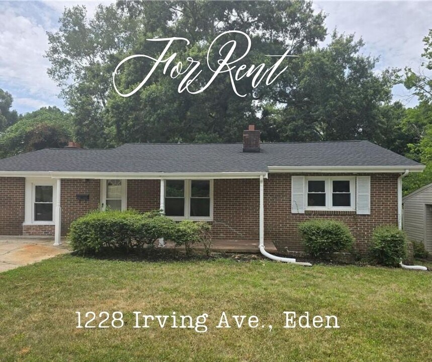 1228 Irving Ave in Eden, NC - Foto de edificio