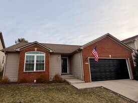 157 Palmer Dr in Frankfort, KY - Building Photo