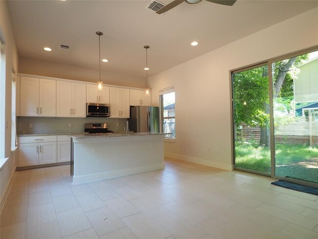 1710 Garden St in Austin, TX - Building Photo - Building Photo