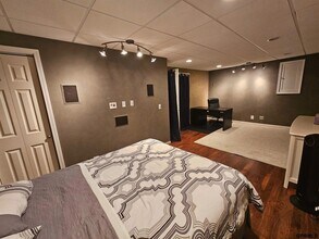 14855 Eagle St, Unit 1 in Bennington, NE - Building Photo - Building Photo