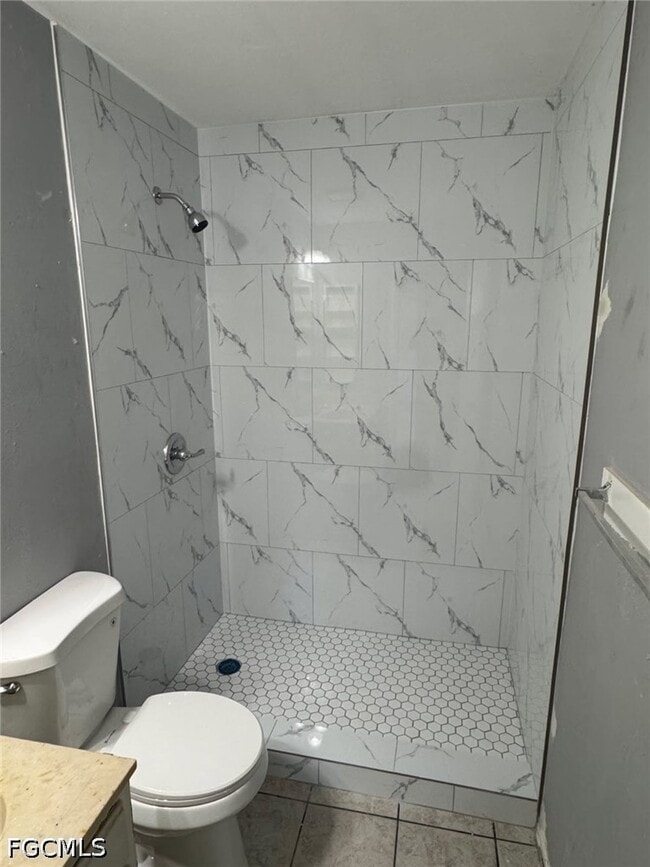 2109 Eloise Cir in North Fort Myers, FL - Building Photo - Building Photo