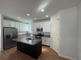 4634 Vermillion Dr in South Jordan, UT - Building Photo