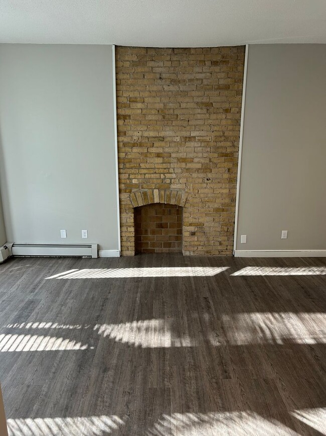 728 E 16th St in Minneapolis, MN - Building Photo - Building Photo