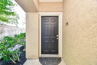 12707 Boheme Dr in Houston, TX - Foto de edificio - Building Photo