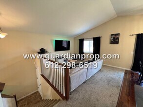 12117 Hupp St NE in Blaine, MN - Building Photo - Building Photo