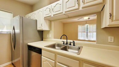 1114 Brafforton Dr in Tallahassee, FL - Building Photo - Building Photo