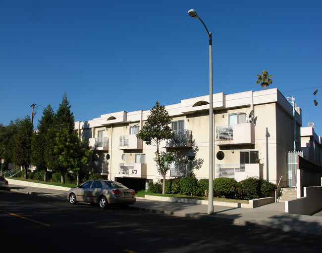 Talmadge Apartments in Los Angeles, CA - Building Photo - Building Photo