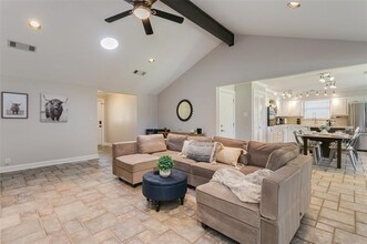 1043 Summerplace Ln in Southlake, TX - Building Photo - Building Photo