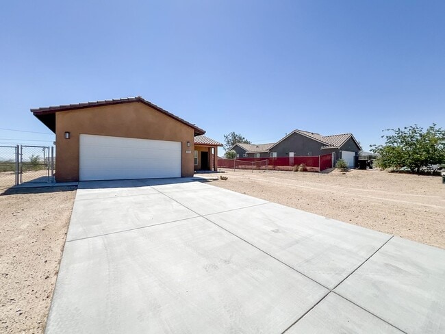 6669 Sherman Hoyt Ave in Twentynine Palms, CA - Building Photo - Building Photo