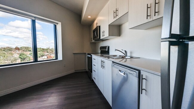387B King St E in Kitchener, ON - Building Photo - Building Photo